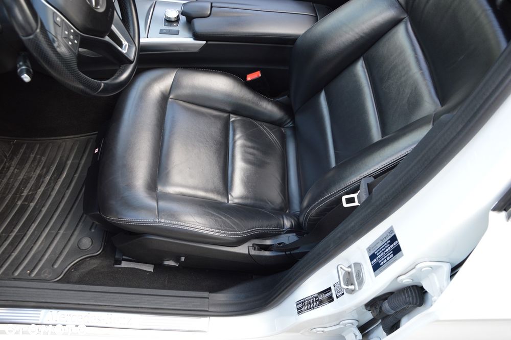 Mercedes-Benz Klasa E 200 7G-TRONIC Elegance - 27