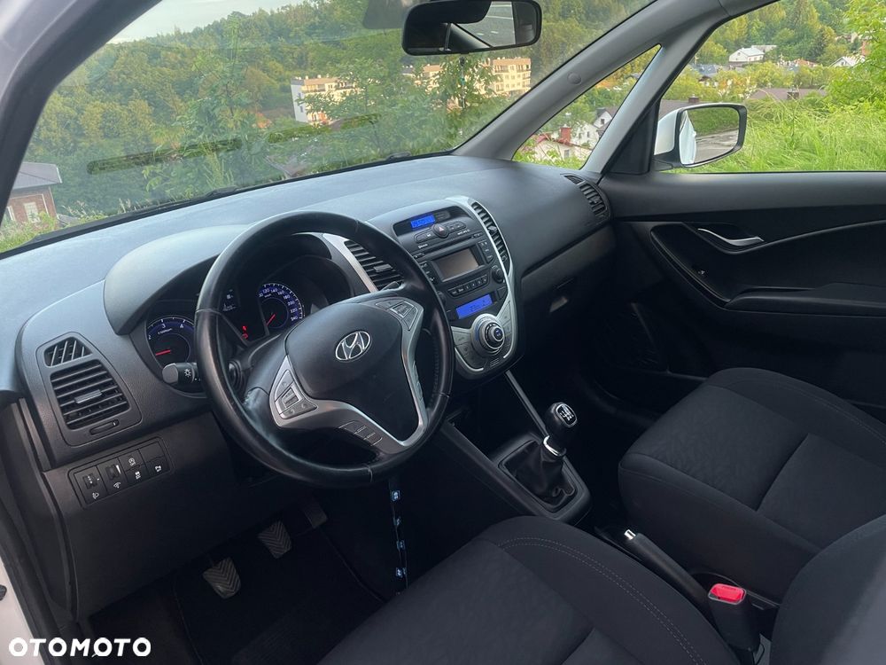 Hyundai ix20 - 12
