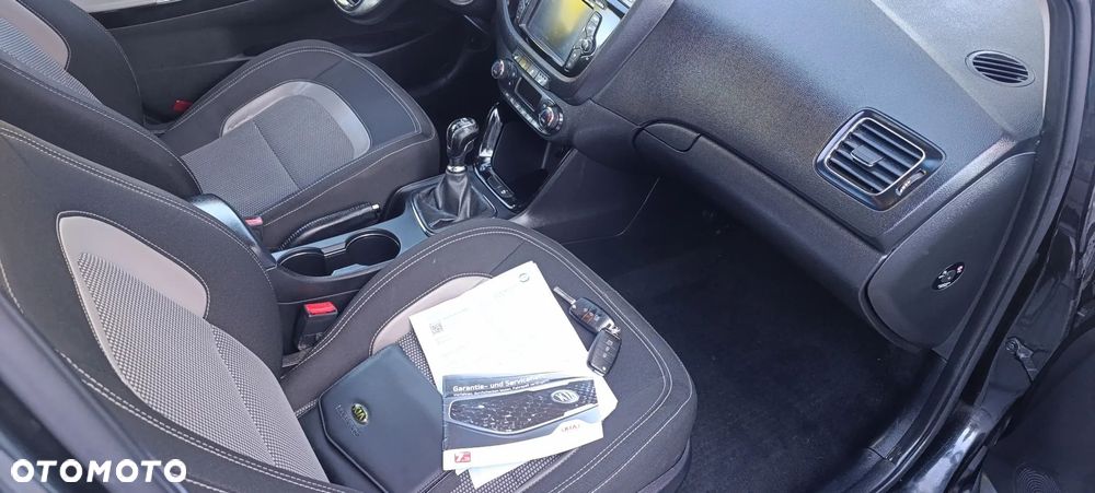 Kia Ceed - 8