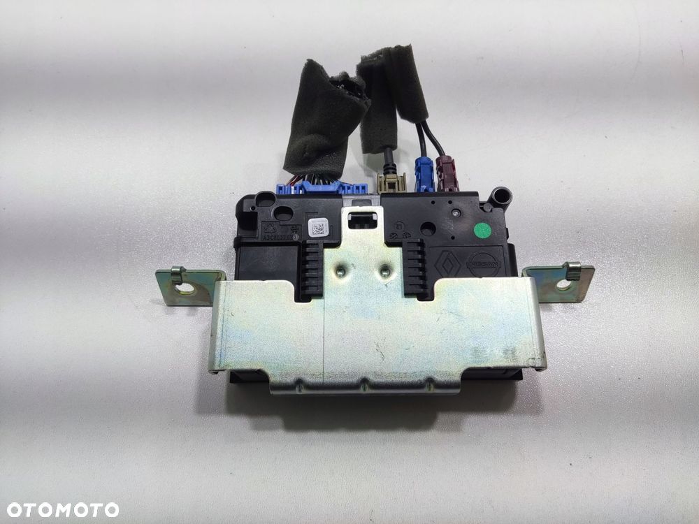 moduł sterownik zamka centralnego nissan navara iv d23 np300 282755sn0h 15- - 3