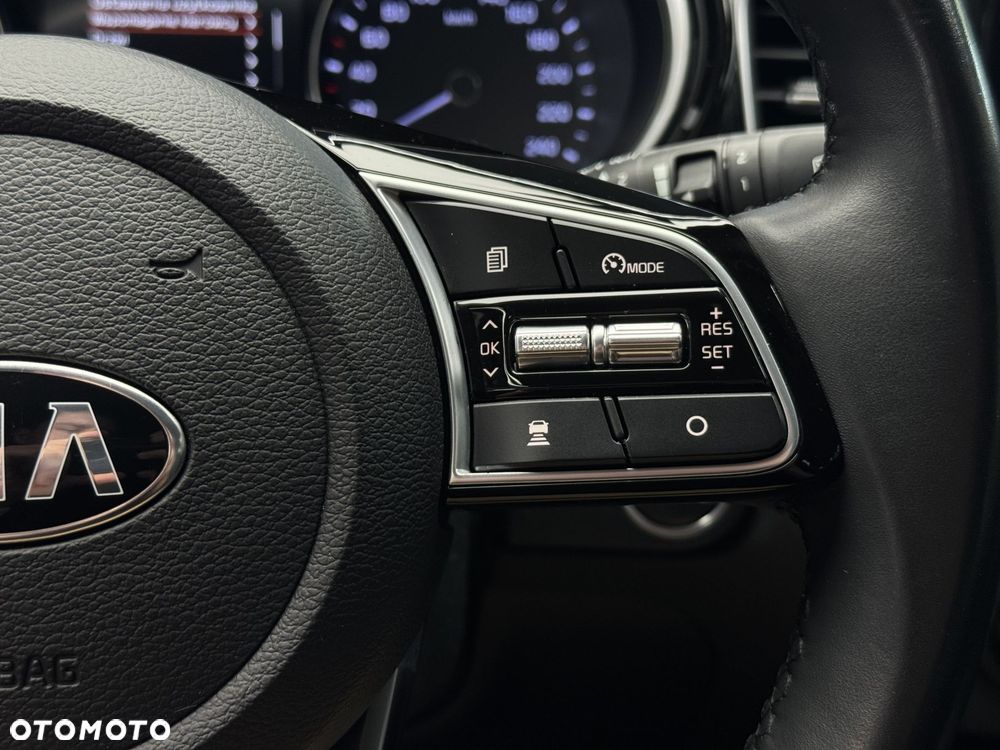 Kia Ceed 1.6 GDI PHEV L DCT - 25