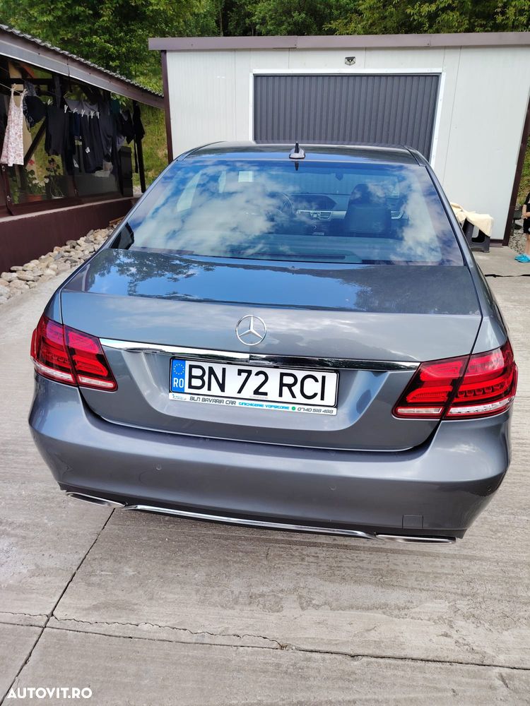 Mercedes-Benz E 220 BlueTEC 4MATIC - 4