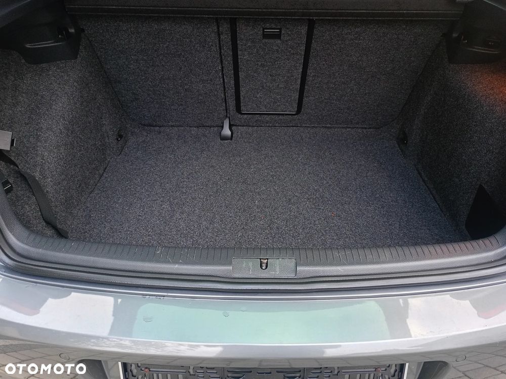 Volkswagen Golf 1.4 Style - 18