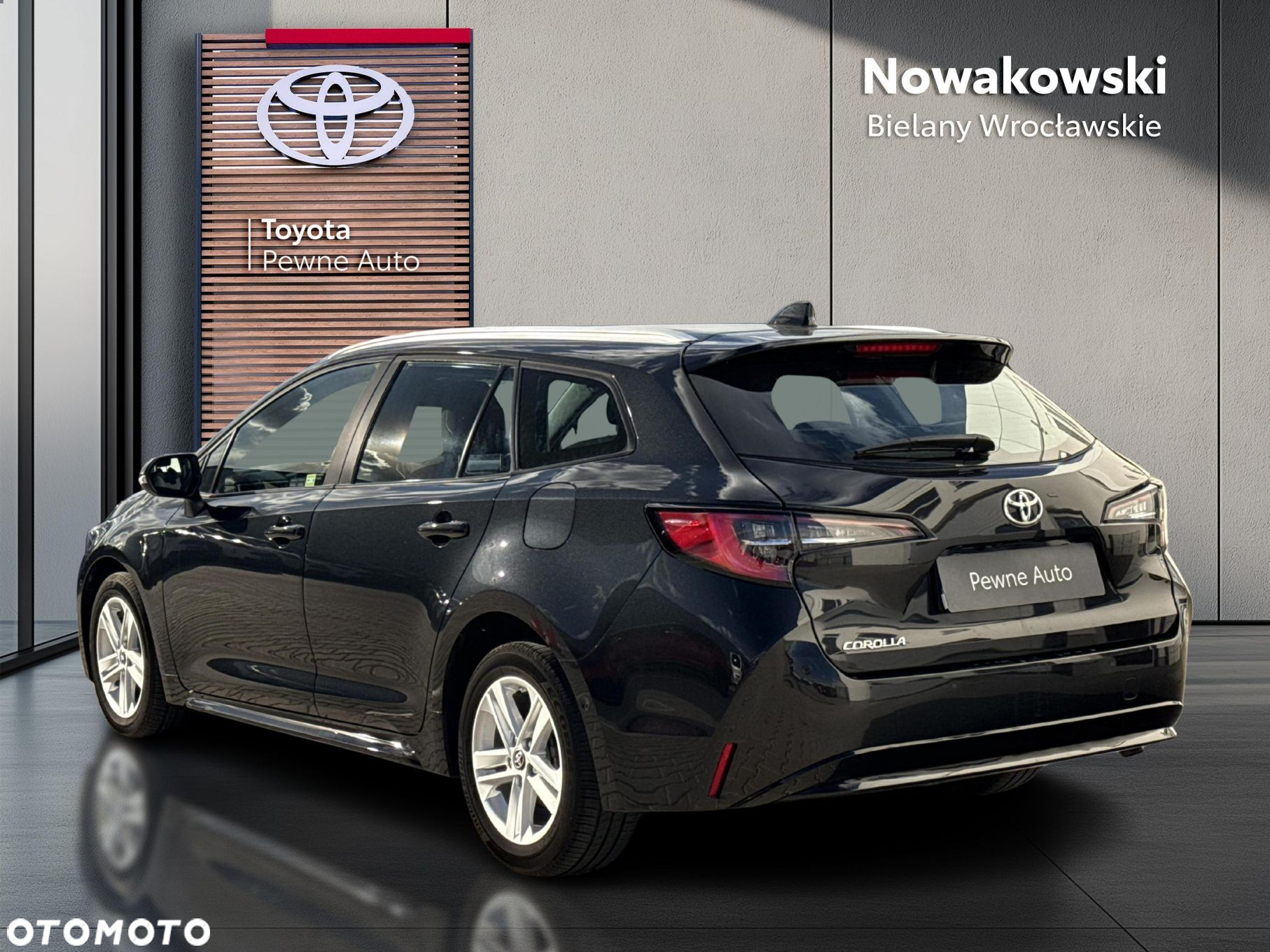 Toyota Corolla - 3