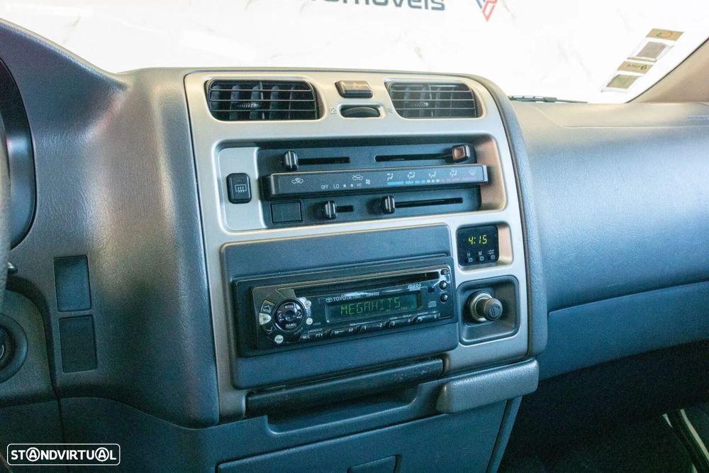 Toyota HiAce 2.5 D-4D Service 2.8T - 8