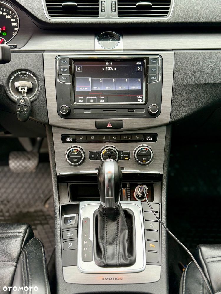 Volkswagen Passat 2.0 TDI DPF DSG 4Motion R-Line Edition Plus - 21