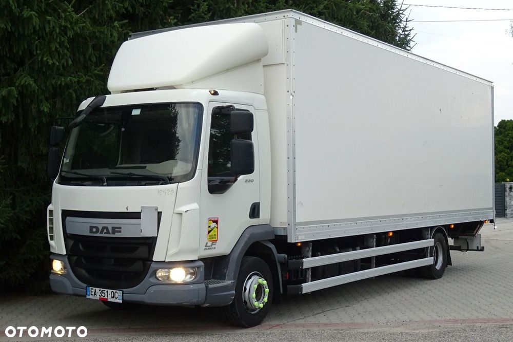 DAF LF 220 Euro 6 kontener 18p winda sprowadzony książka - 20