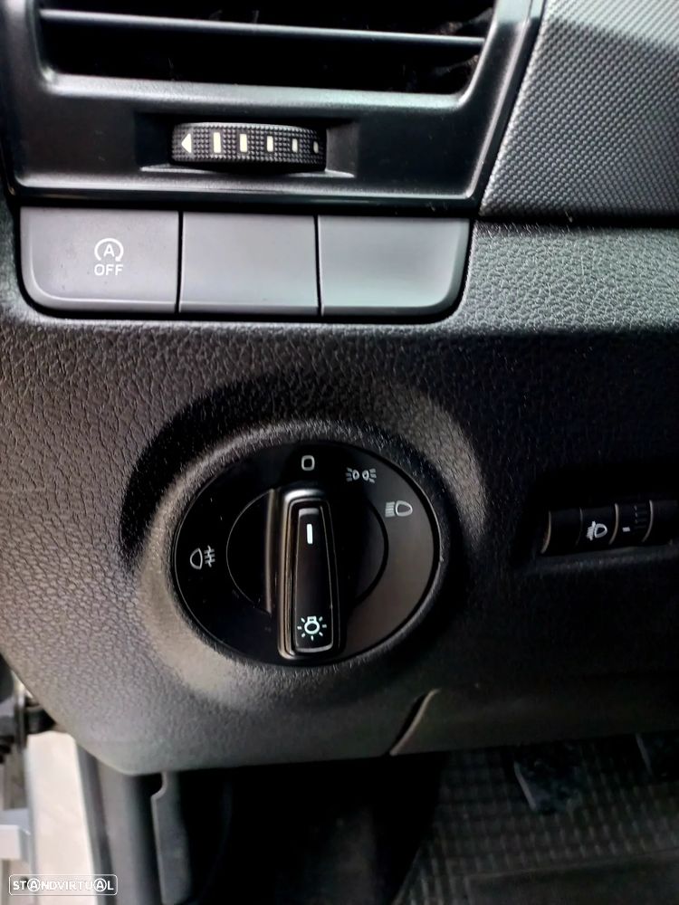 Skoda Fabia Break 1.0 Active Plus - 2