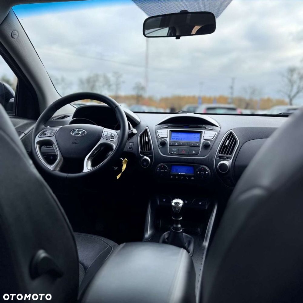 Hyundai ix35 blue 1.6 2WD Finale Gold - 24