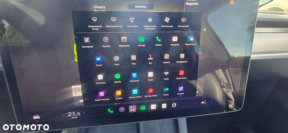 Tesla Model Y Long Range Dual Motor AWD - 25