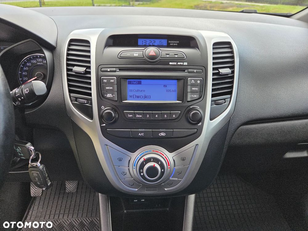 Hyundai ix20 1.4 blue - 14