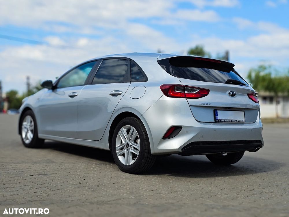 Kia Ceed - 9