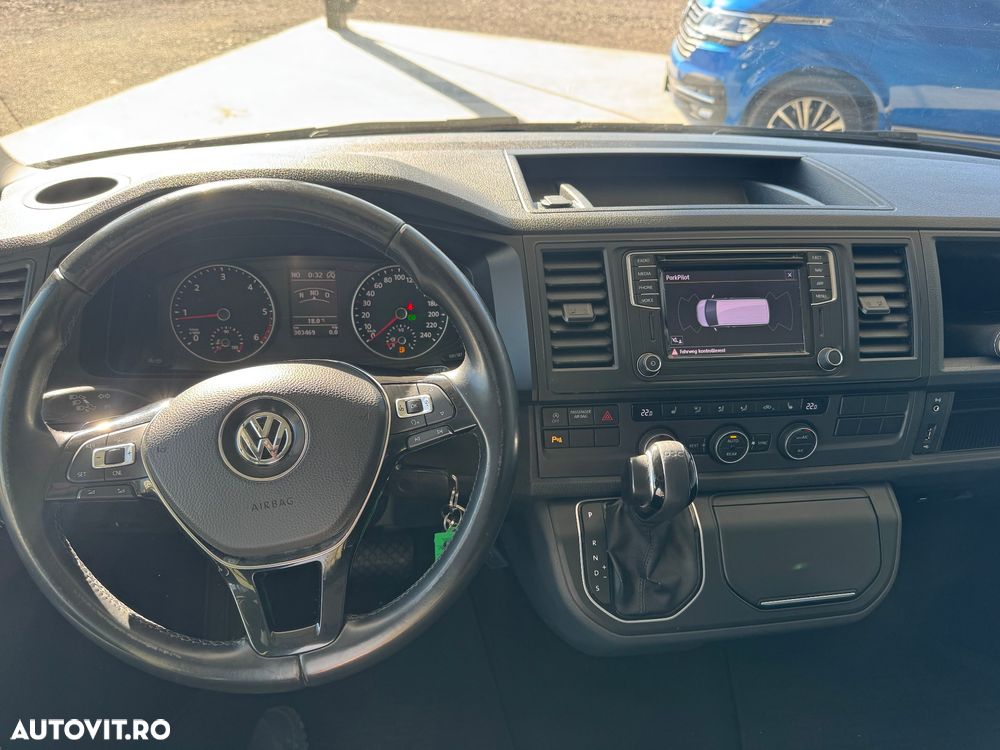 Volkswagen Multivan - 7