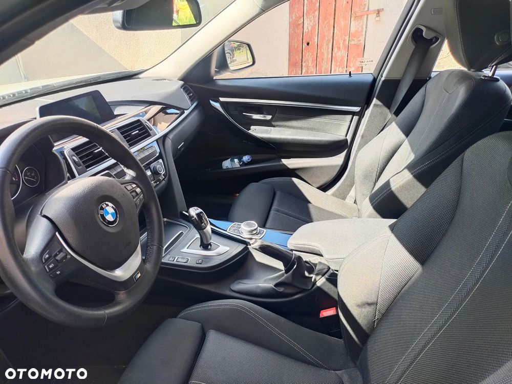 BMW Seria 3 318d Sport Line - 2