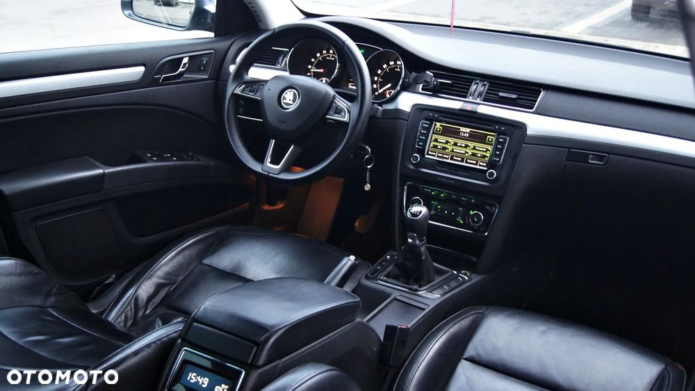 Skoda Superb 1.6 TDI Active Greenline - 14