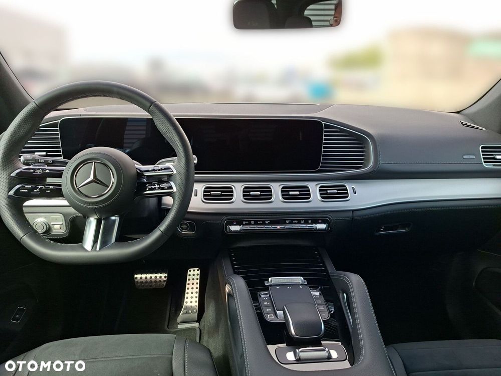 Mercedes-Benz GLE - 12