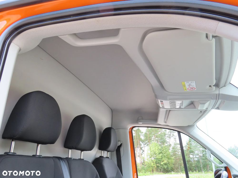 Volkswagen Crafter 35 BiTDI 2.0 177 KM 4Motion 4x4 Automat 8-Mio Biegowy Blaszak Furgon L4H2 Rozstaw Osi 4490 mm Drzwi Przesuwne Z Obu Stron FULL OPCJA WYPOSAŻENIA HAK 3000 Kg WZMACNIANY Stan Wizualny I Techniczny JAK NOWY Gotowy Dostępny OKAZJA POLECAM - 20