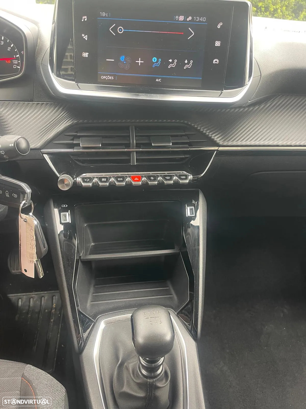 Peugeot 2008 1.5 BlueHDi Allure - 4