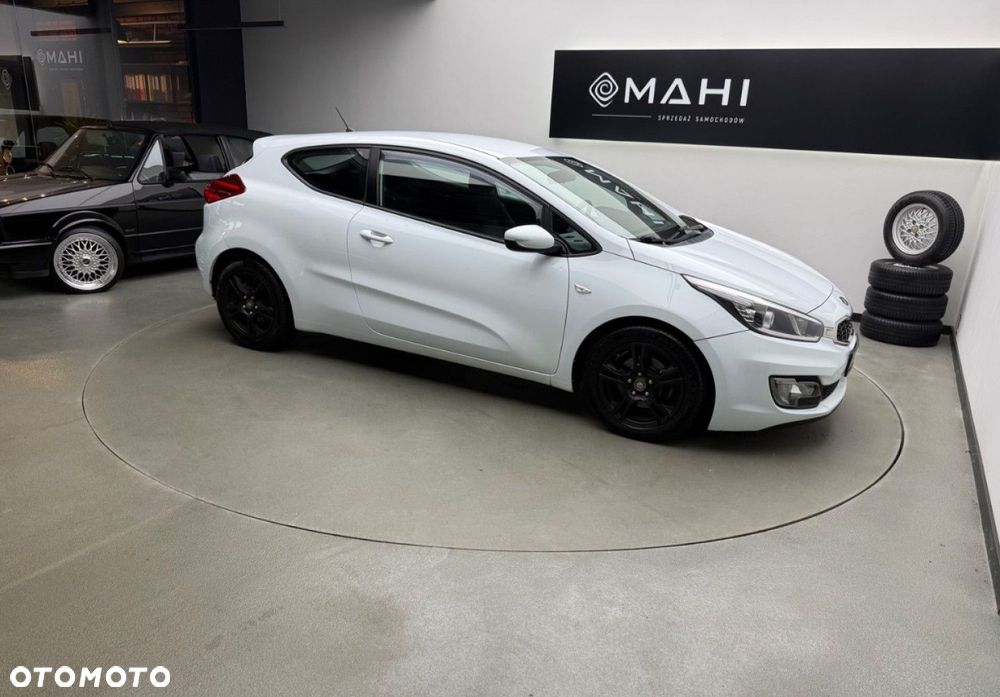 Kia Ceed - 7