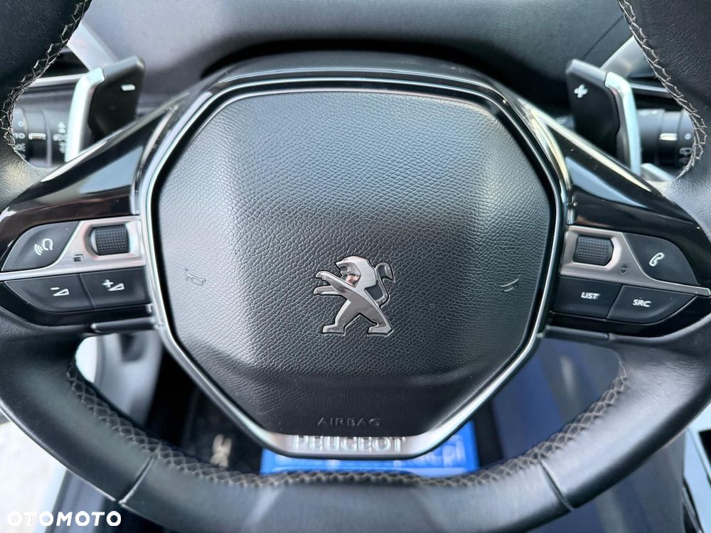 Peugeot 3008 1.6 PureTech Hybrid PHEV Allure S&S EAT8 - 24