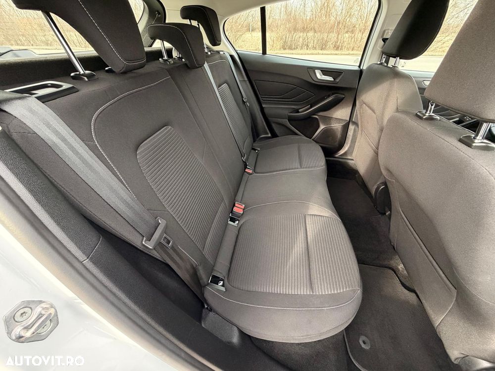 Ford Focus 1.0 EcoBoost MHEV Titanium X - 10