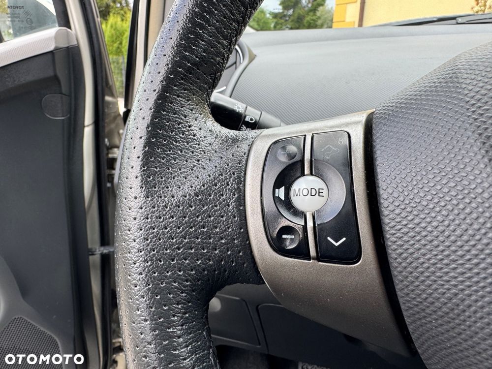 Toyota Yaris 1.33 Prestige - 19