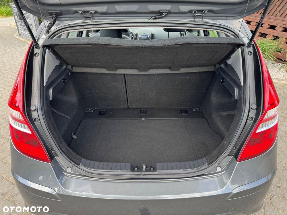 Hyundai i30 1.4 Blue Comfort - 13