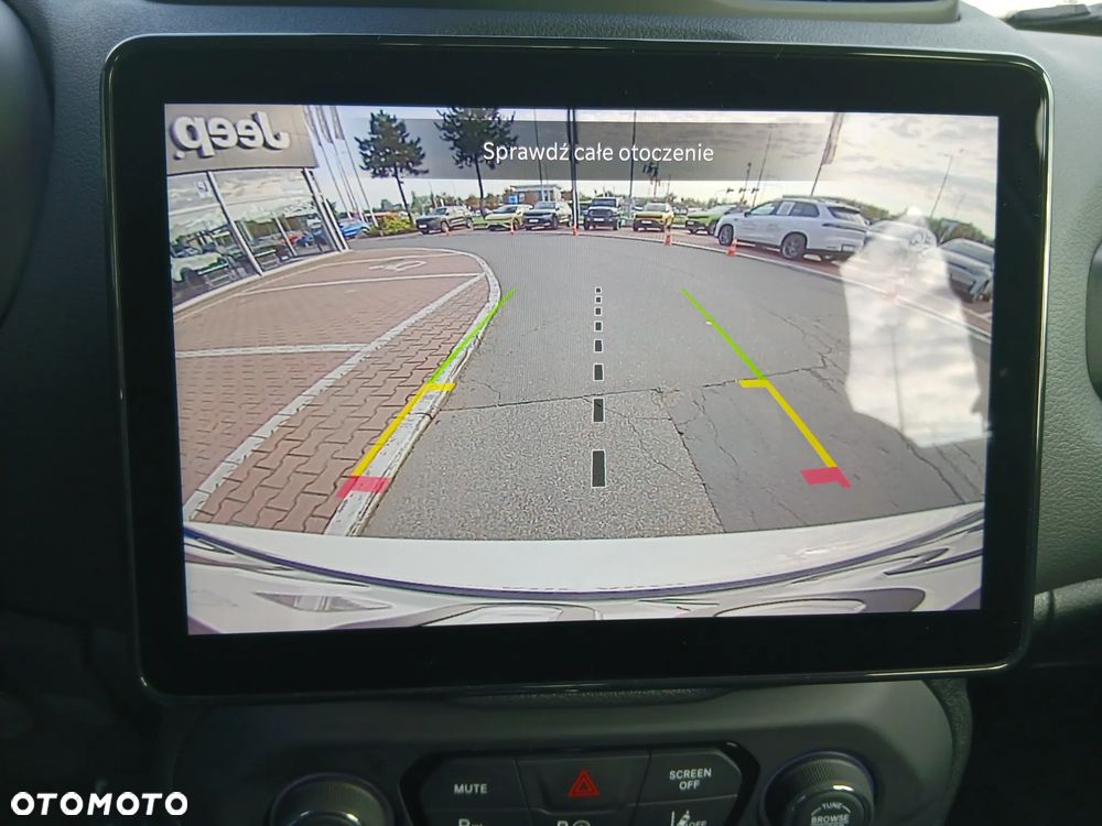 Jeep Renegade 1.5 T4 mHEV Altitude FWD S&S DCT - 23