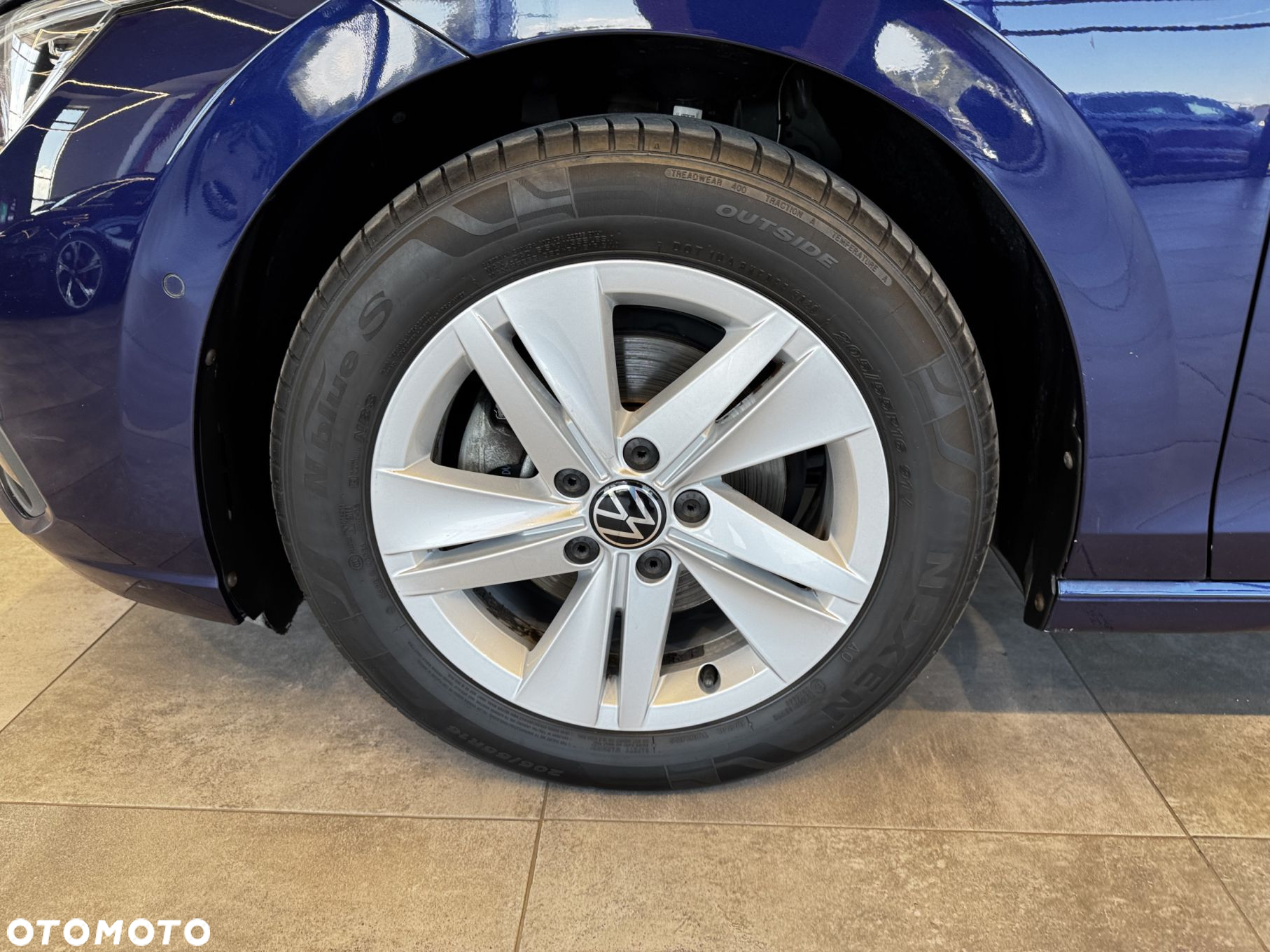Volkswagen Golf - 11