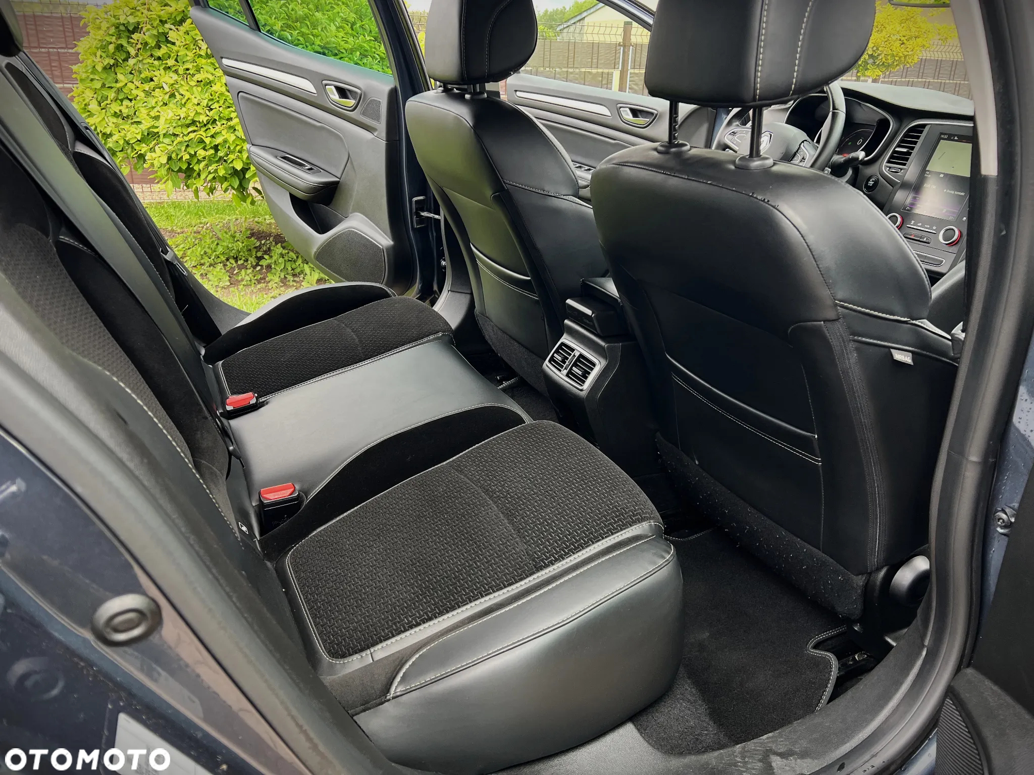 Renault Megane ENERGY TCe 130 Start & Stop LIMITED - 28