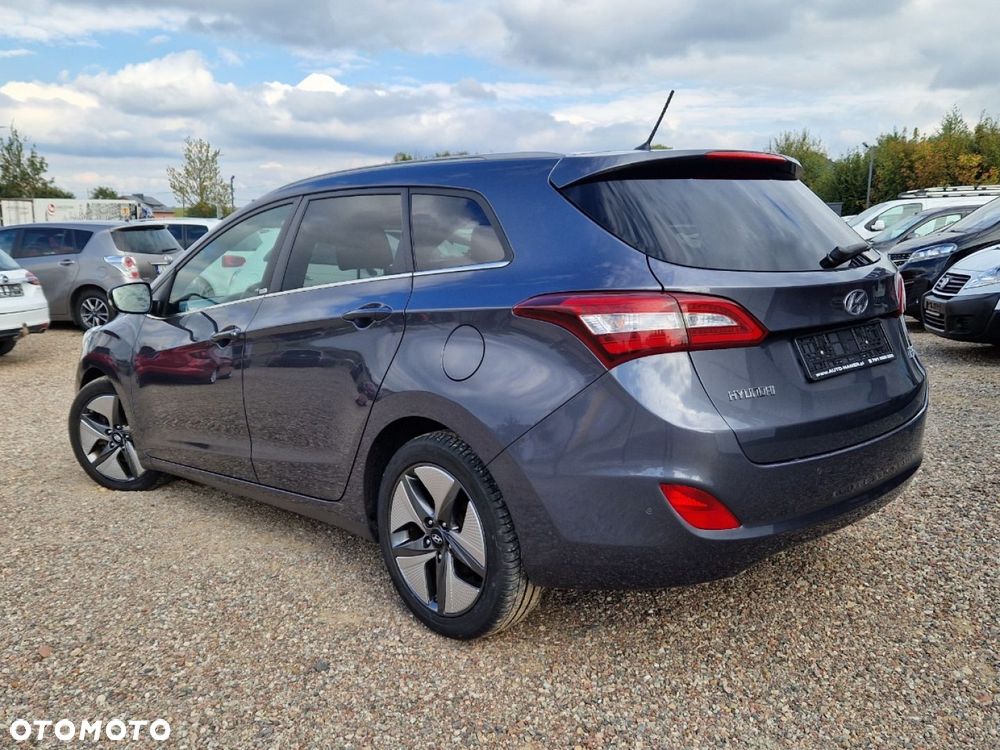 Hyundai i30 1.6 CRDI DCT Passion - 3