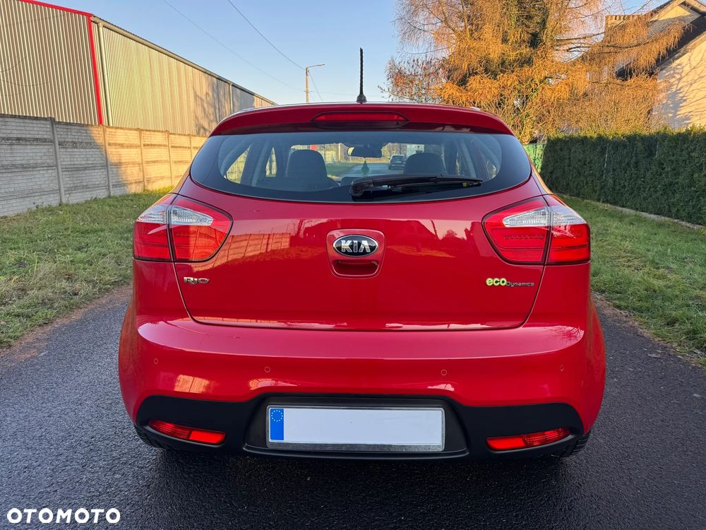 Kia Rio - 5