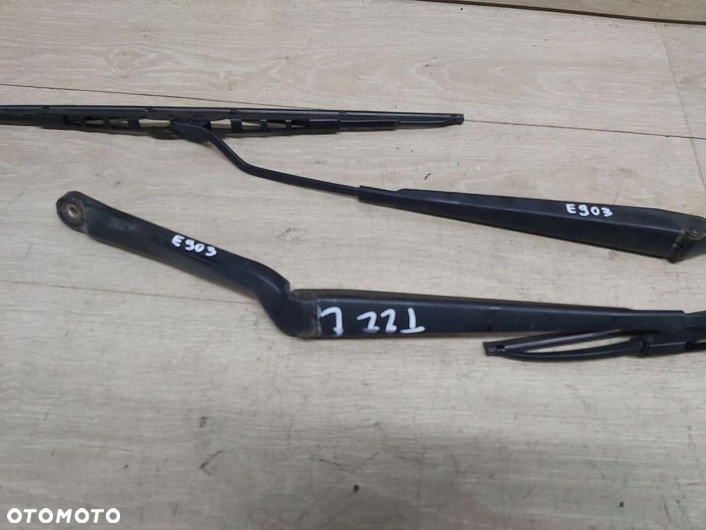 Toyota AVENSIS T22 ramię wycieraczki ramiona przód komplet - 2