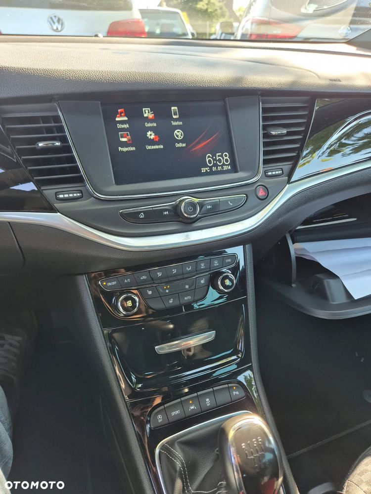 Opel Astra 1.6 Turbo Start/Stop Dynamic - 16