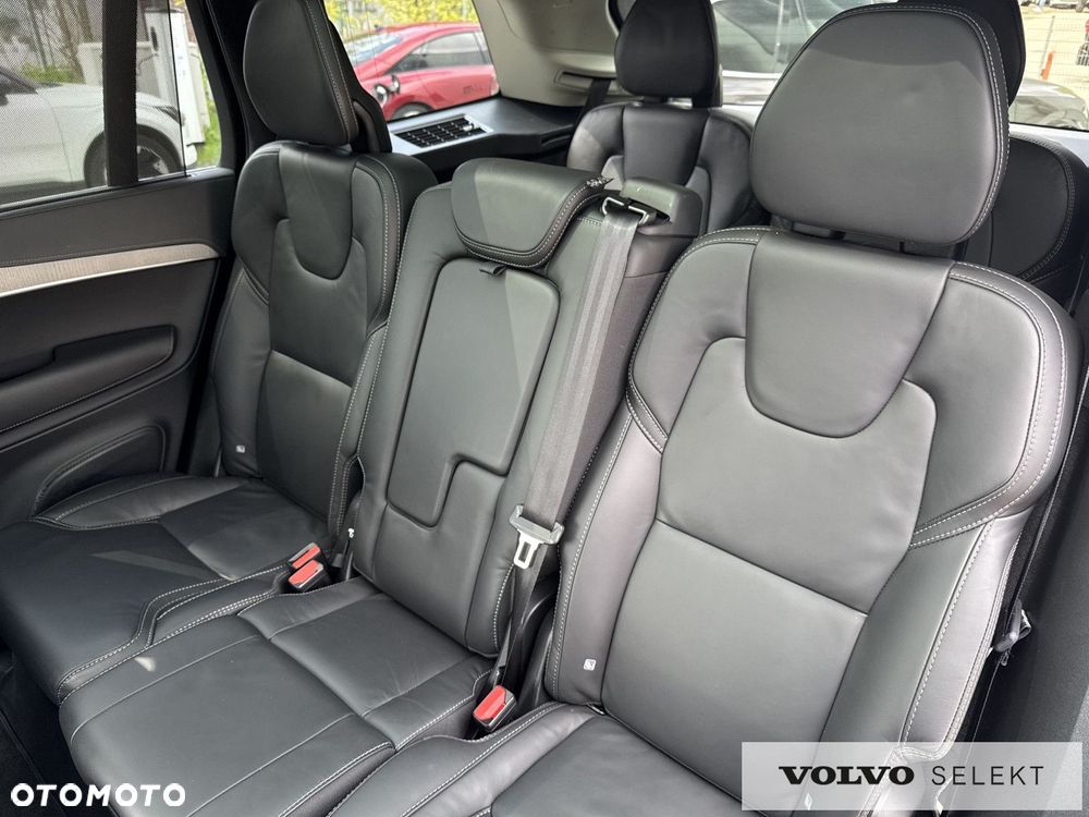 Volvo XC 90 - 30