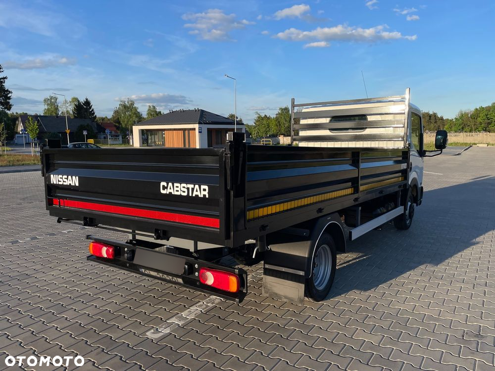 Nissan Cabstar - 5