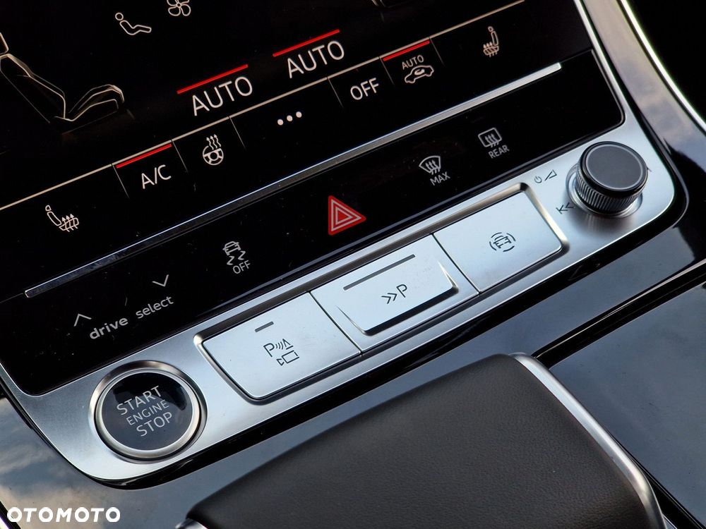 Audi Q8 55 TFSI e PHEV Quattro Tiptronic - 37