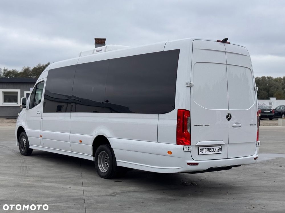 Mercedes-Benz Sprinter - 4