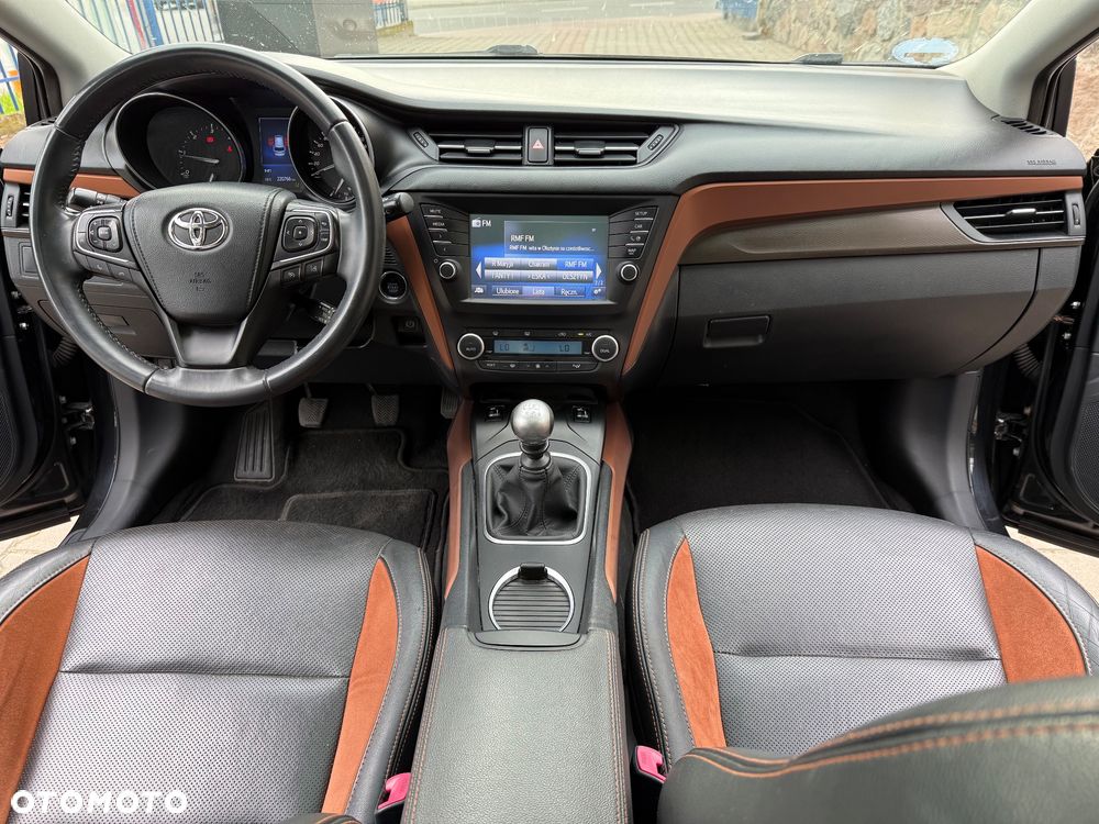 Toyota Avensis 2.0 D-4D Prestige - 12