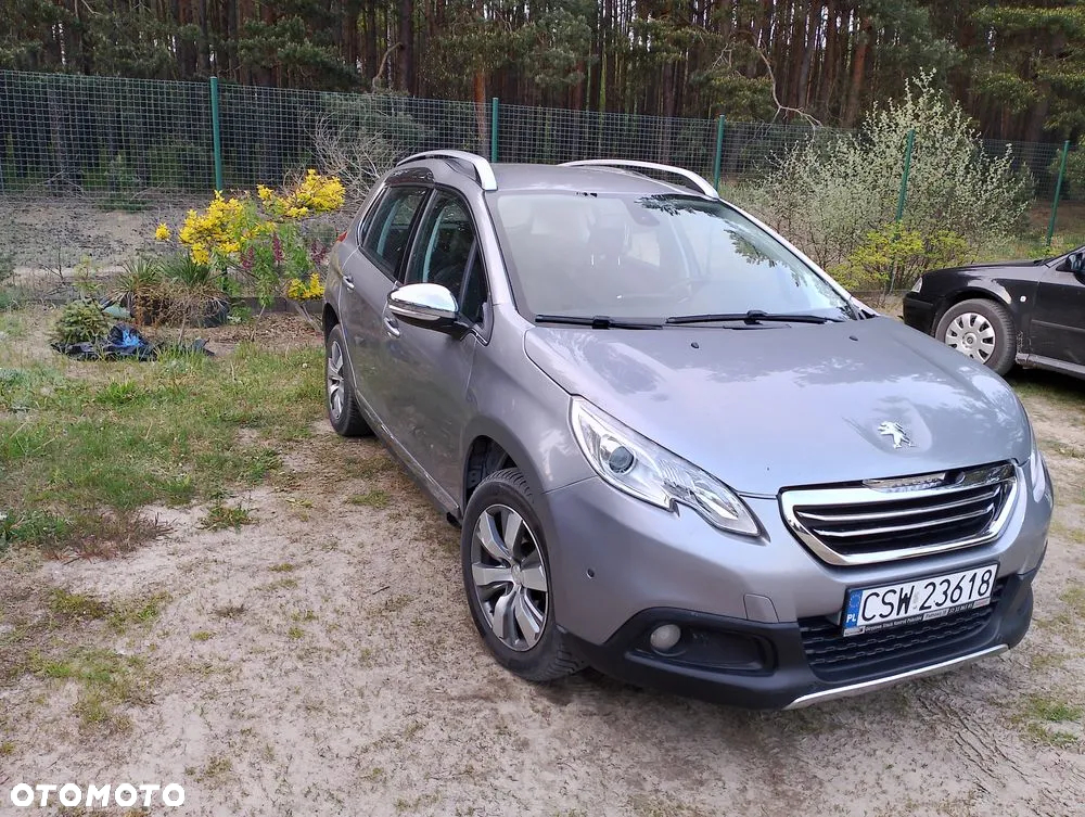 Peugeot 2008 1.6 e-HDi Allure S&S - 26