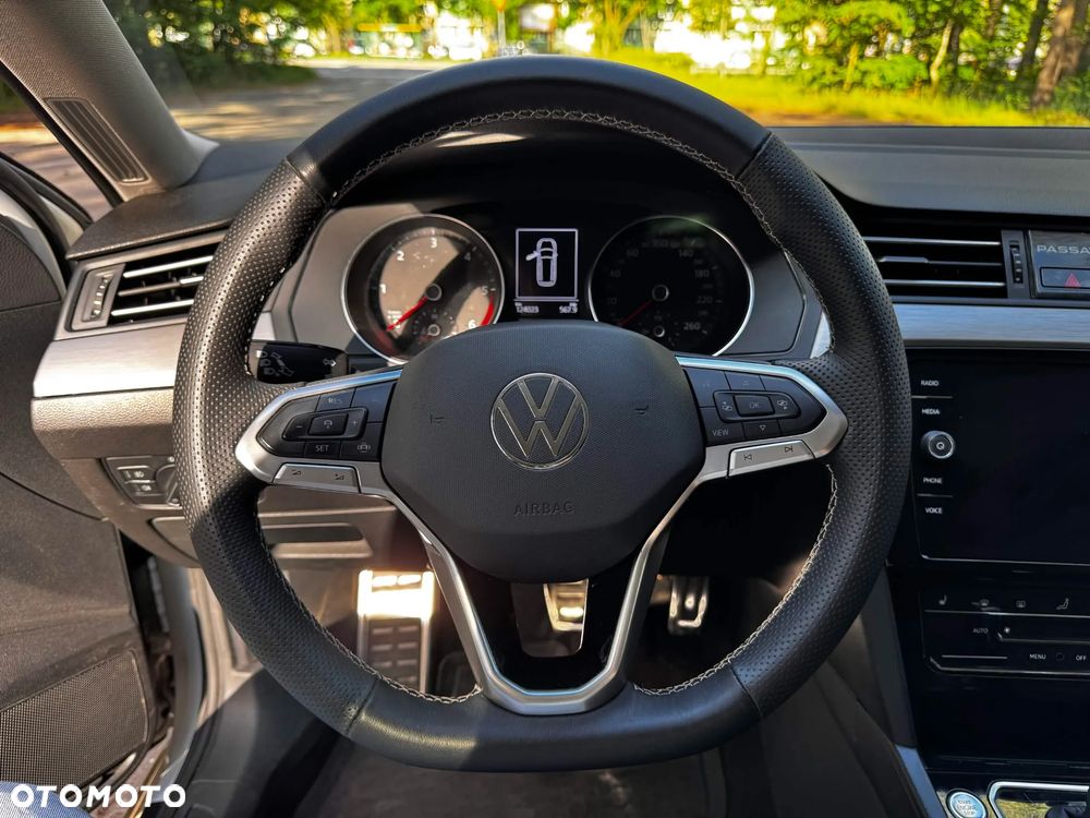 Volkswagen Passat 2.0 TDI EVO Business DSG - 20