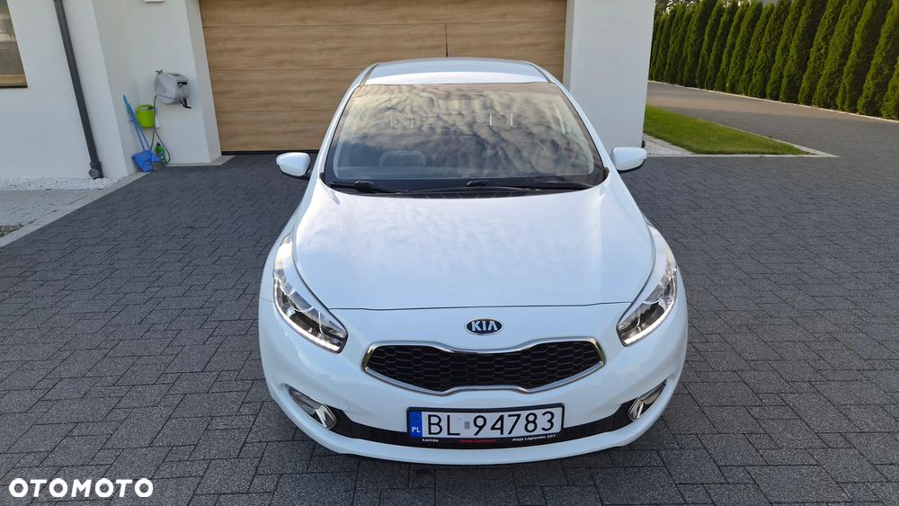 Kia Ceed 1.6 GDI Platinum Edition - 4