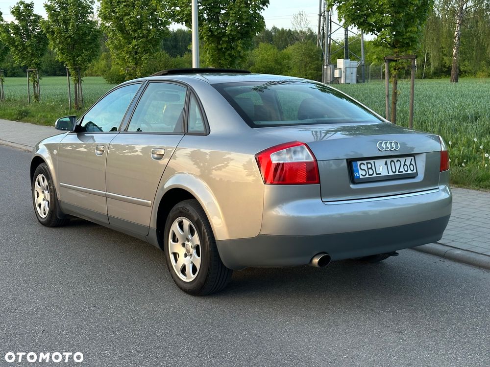 Audi A4 Limousine - 7