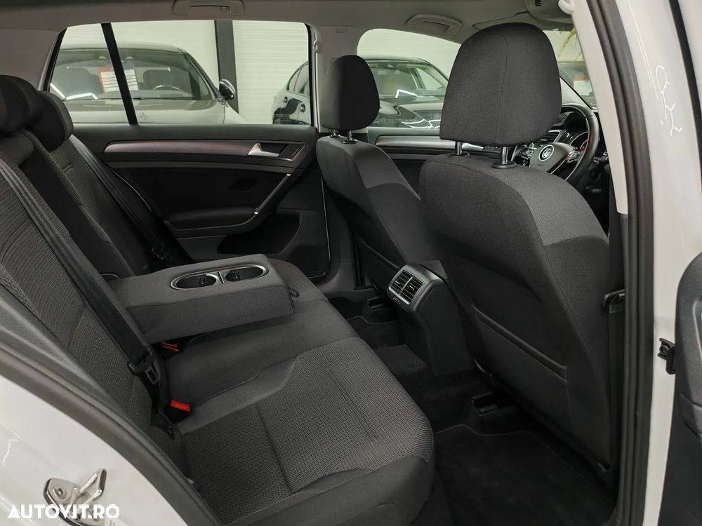 Volkswagen Golf 2.0 TDI (BlueMotion Technology) DSG Comfortline - 18