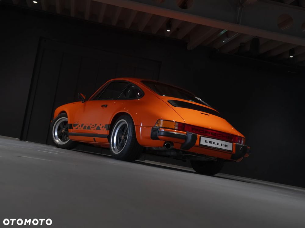 Porsche 911 - 19