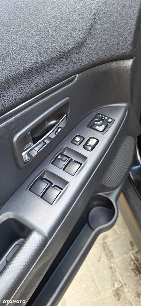 Mitsubishi ASX 2.2 DI-D 4WD Automatik Top - 28