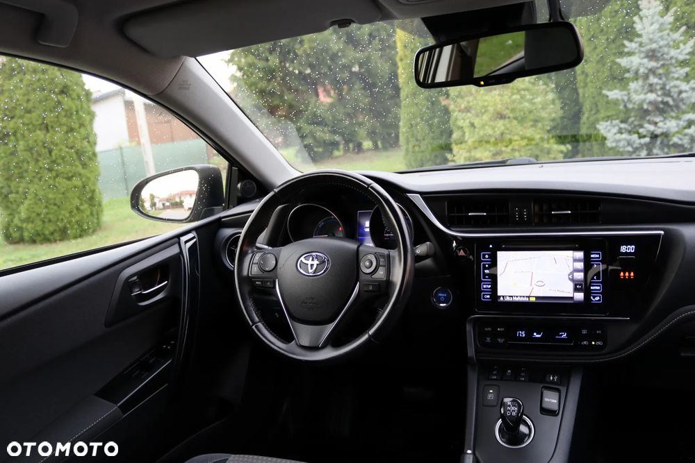 Toyota Auris - 29