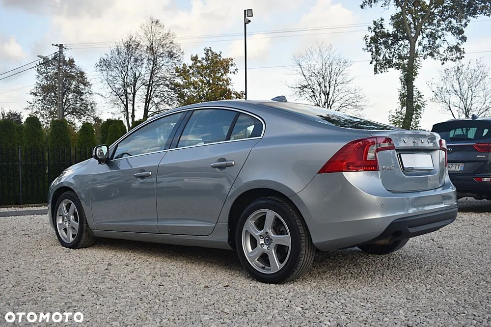 Volvo S60 D3 Geartronic Momentum - 6