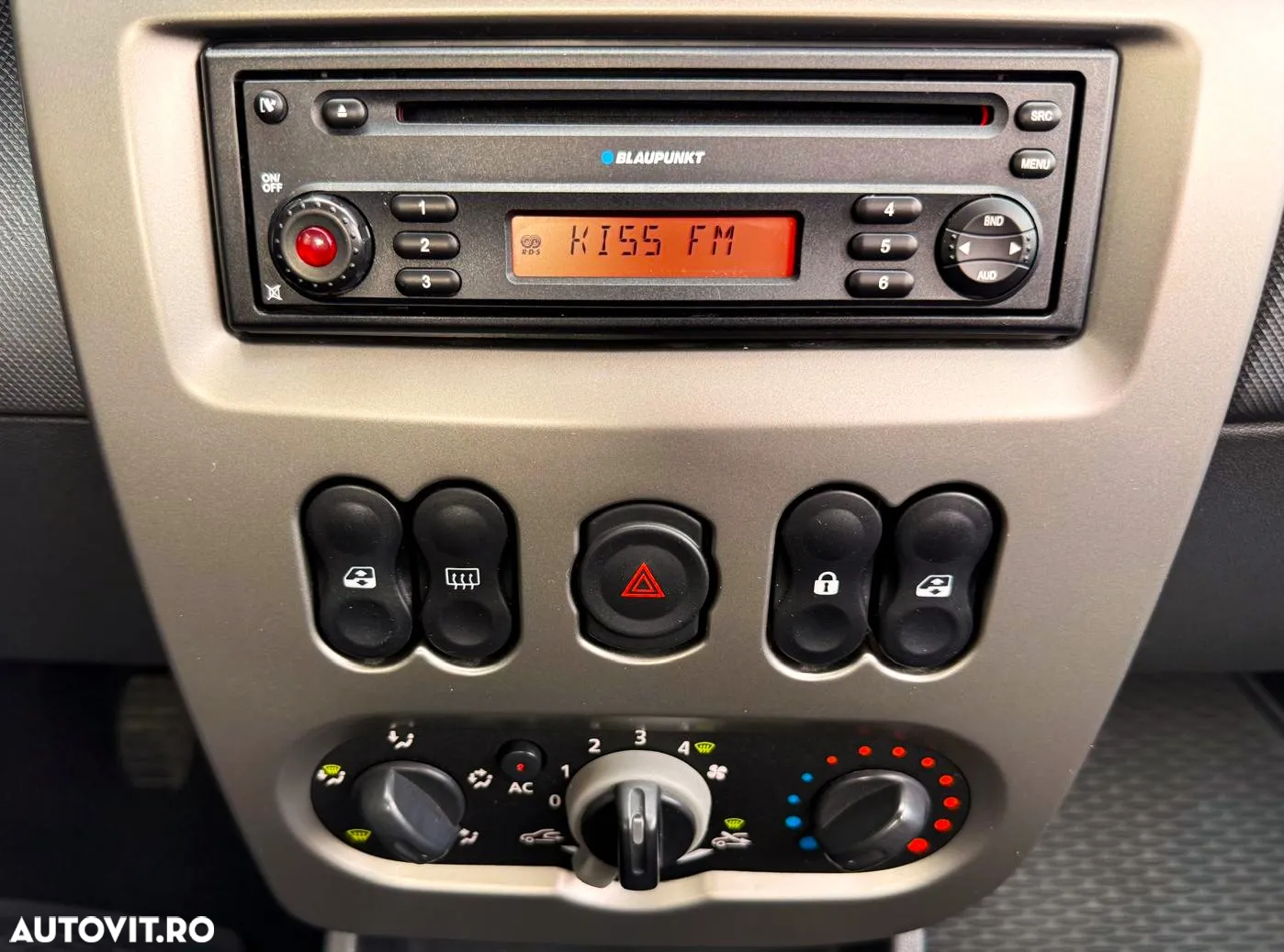 Dacia Sandero 1.6 MPI Stepway - 19
