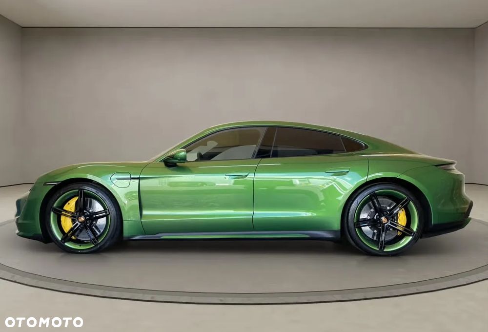 Porsche Taycan 19 - 3